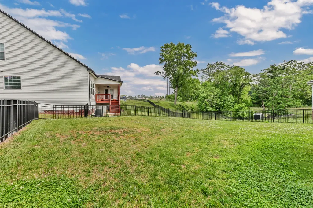 1393 Citadel Drive Clarksville TN 37042