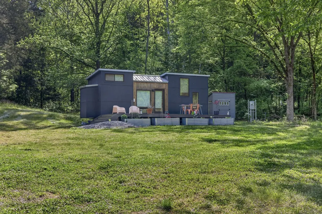 700 Ben Birdwell Lane Bloomington Springs TN 38545