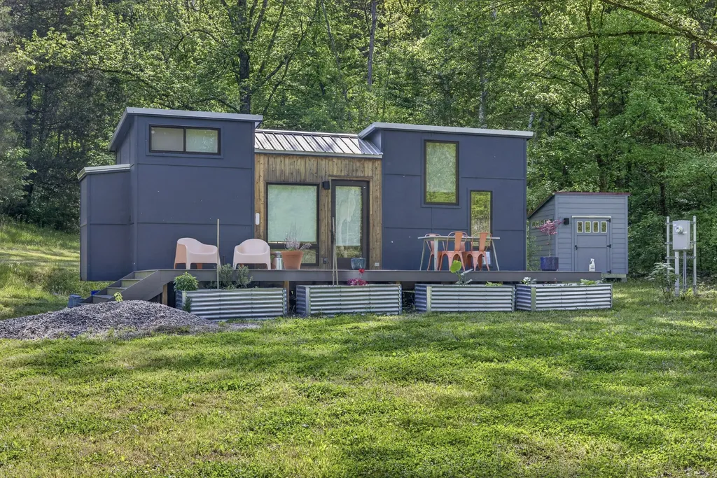 700 Ben Birdwell Lane Bloomington Springs TN 38545