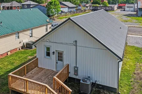 219 Cherry Street Guthrie KY 42234