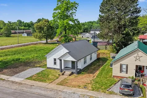 219 Cherry Street Guthrie KY 42234