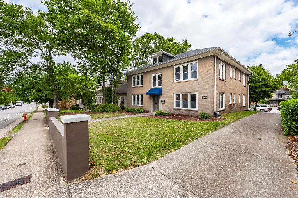 1016 17th Ave, S Nashville TN 37212