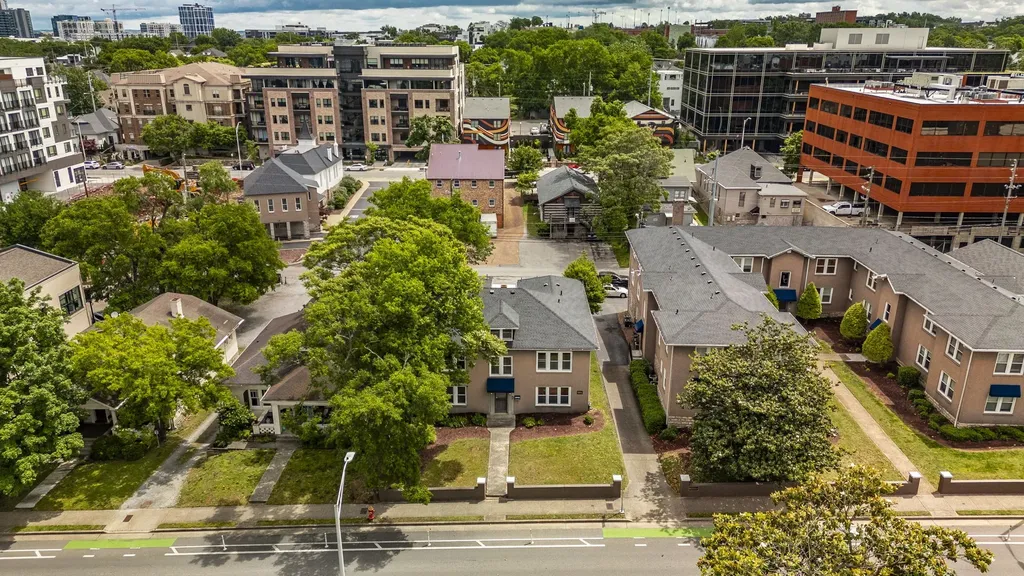 1016 17th Ave, S Nashville TN 37212
