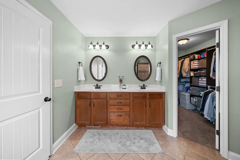 1141 Old Duke Drive Clarksville TN 37043