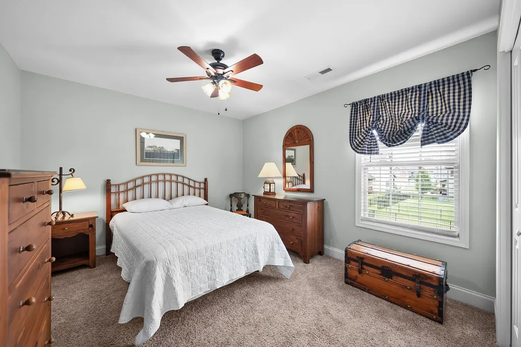1141 Old Duke Drive Clarksville TN 37043