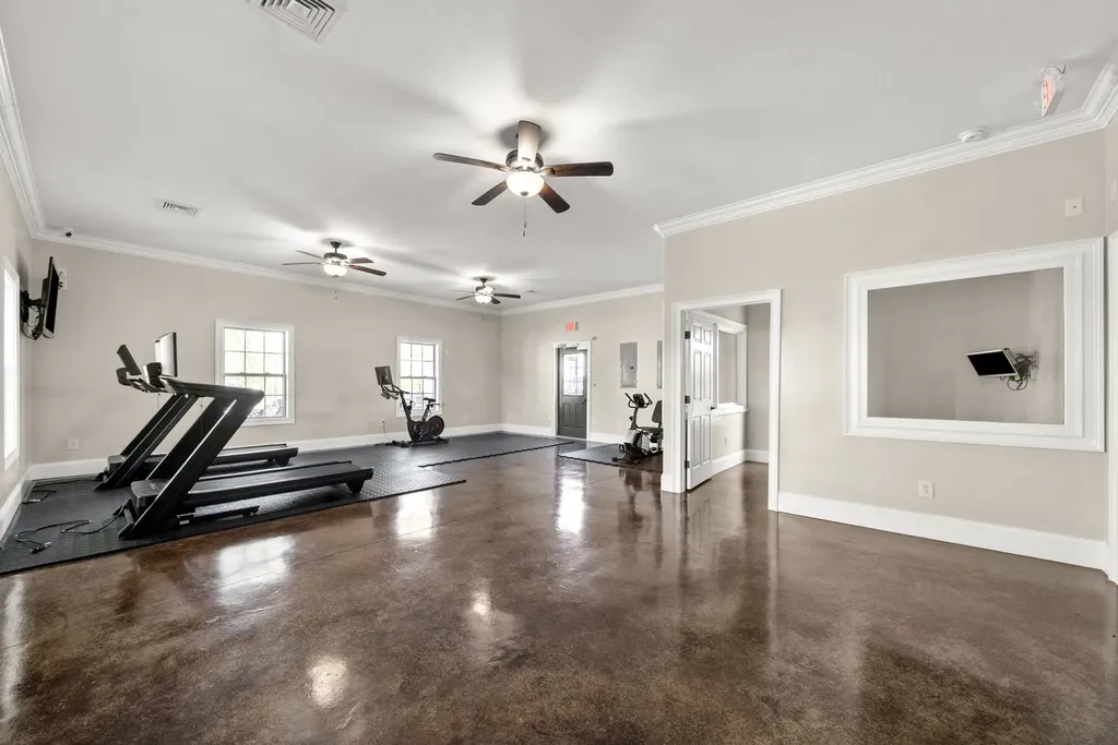 1141 Old Duke Drive Clarksville TN 37043
