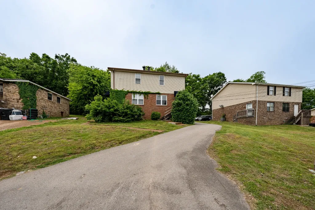 3316 Niagara Drive Nashville TN 37214