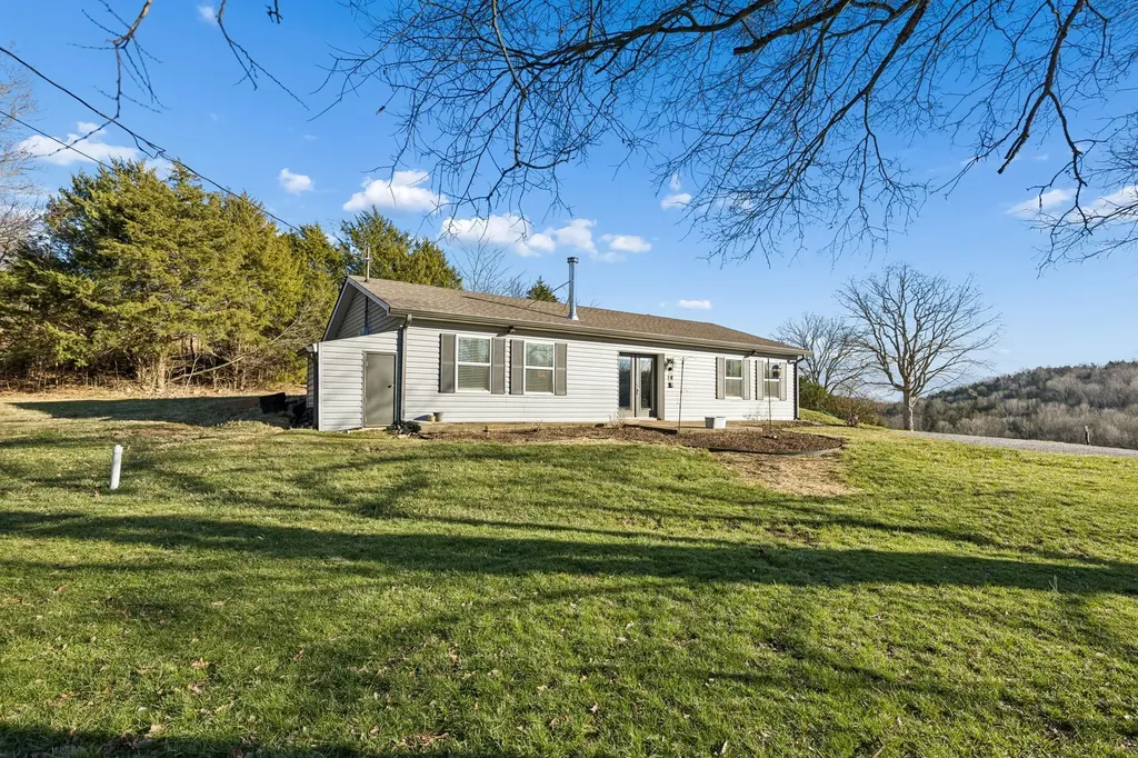 2370 Patton Hollow Road Watertown TN 37184