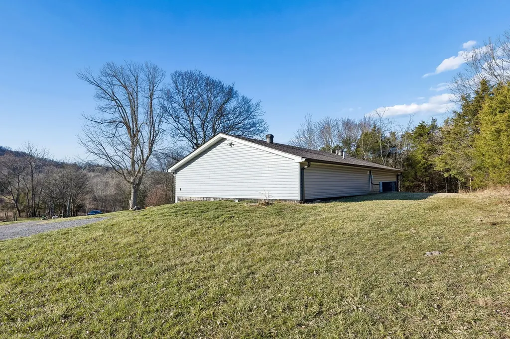 2370 Patton Hollow Road Watertown TN 37184
