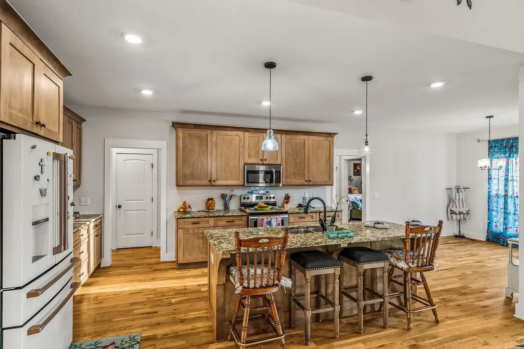 3378 New Hall Road Greenbrier TN 37073