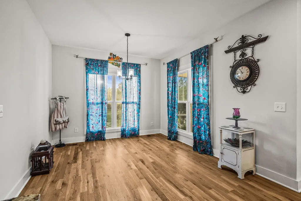3378 New Hall Road Greenbrier TN 37073
