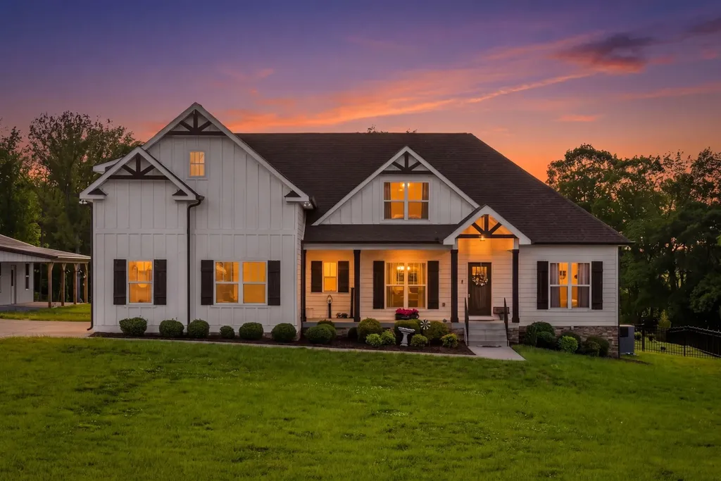 3378 New Hall Road Greenbrier TN 37073