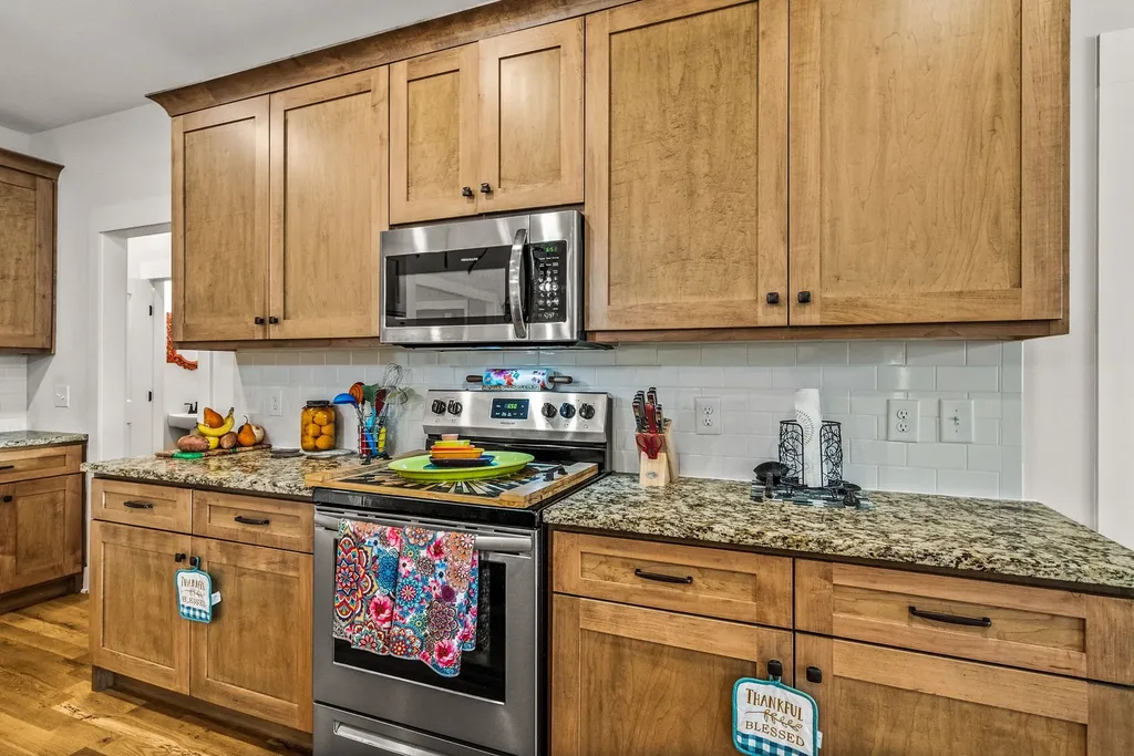 3378 New Hall Road Greenbrier TN 37073