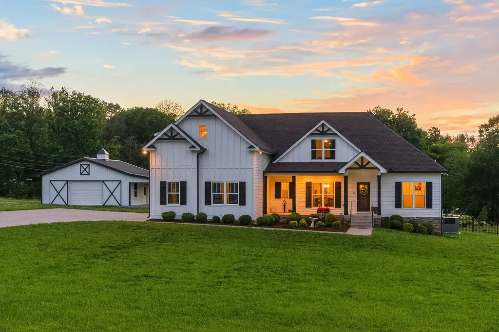 3378 New Hall Road Greenbrier TN 37073