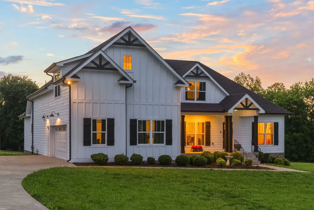 3378 New Hall Road Greenbrier TN 37073