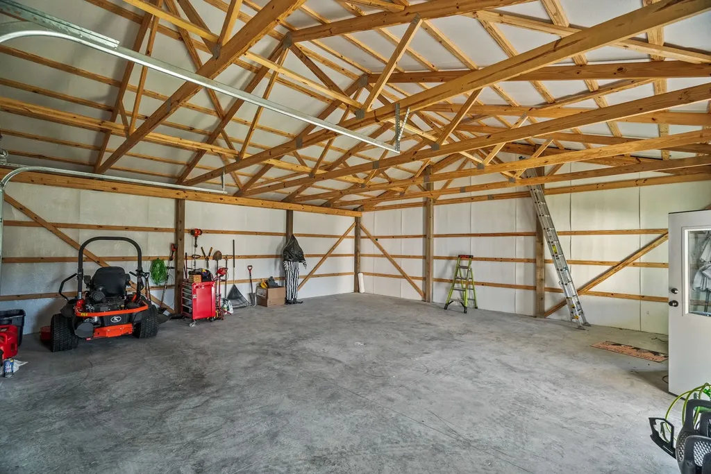 3378 New Hall Road Greenbrier TN 37073