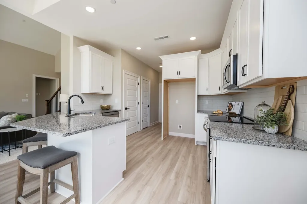 3407 Stonehorn Drive Bell Buckle TN 37020