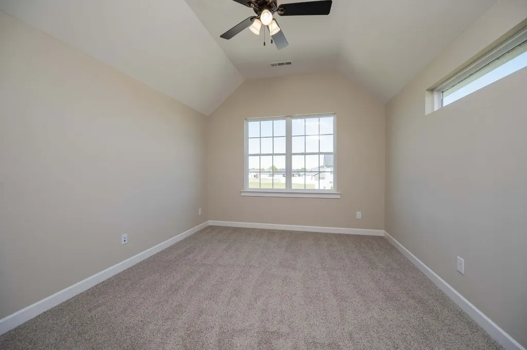 3407 Stonehorn Drive Bell Buckle TN 37020