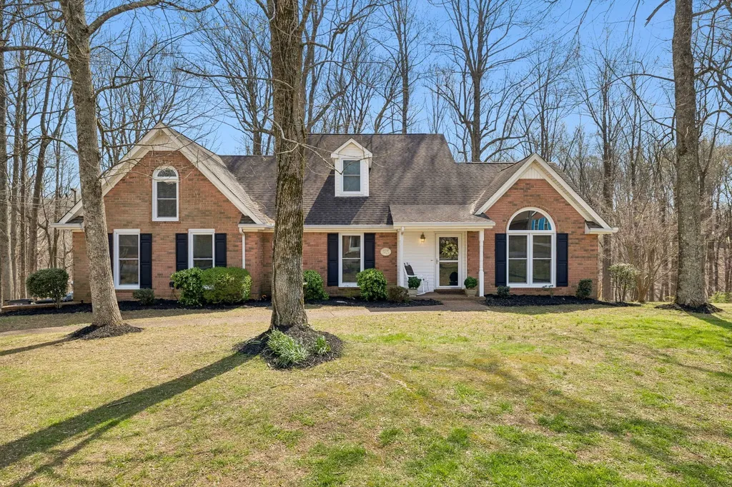 1128 Stillhouse Road White House TN 37188