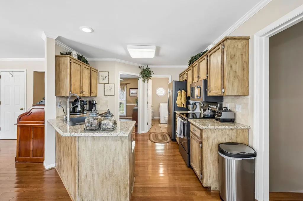 1128 Stillhouse Road White House TN 37188