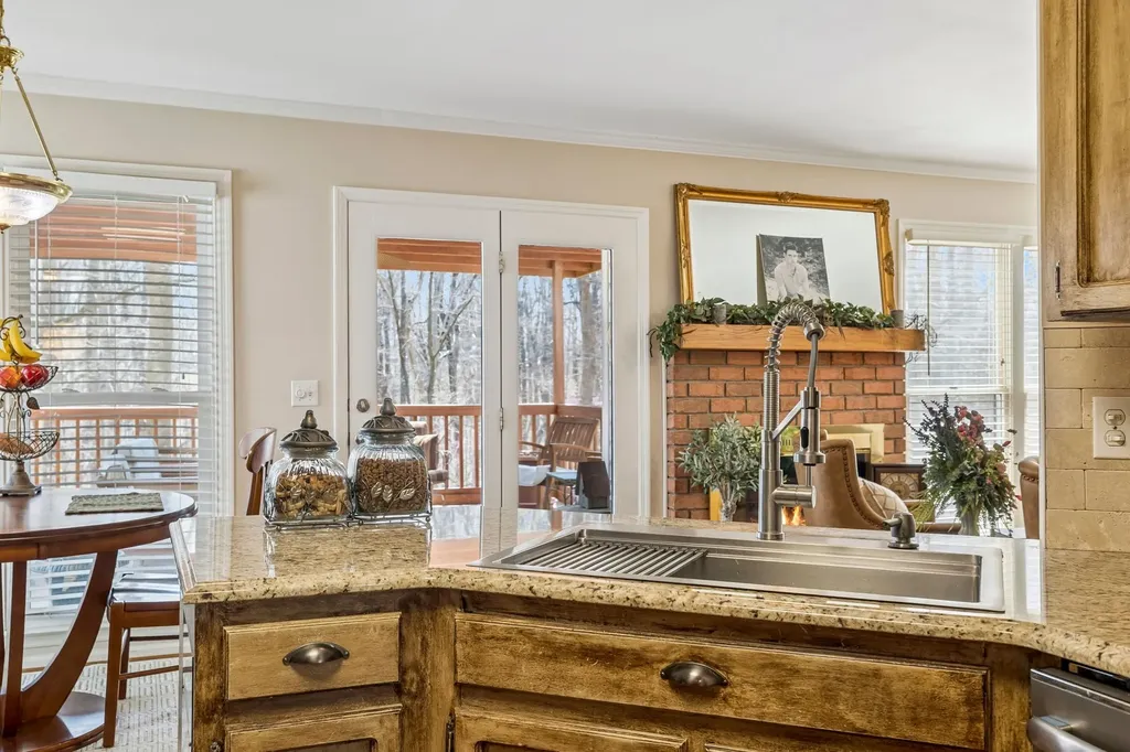 1128 Stillhouse Road White House TN 37188