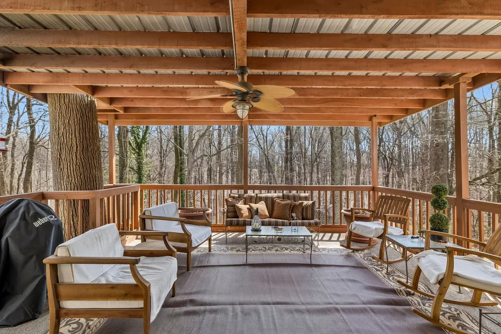 1128 Stillhouse Road White House TN 37188