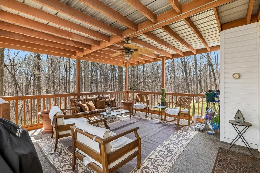 1128 Stillhouse Road White House TN 37188