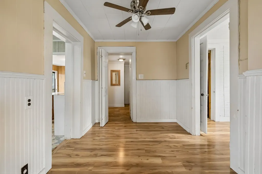 77 Main St, E Gordonsville TN 38563