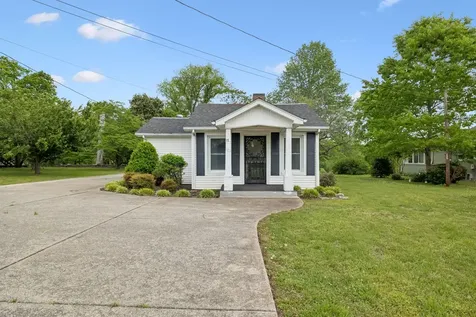 77 Main St, E Gordonsville TN 38563