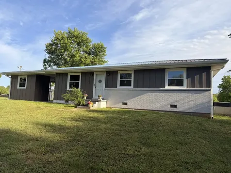 122 Mcintosh Avenue Cumberland City TN 37050