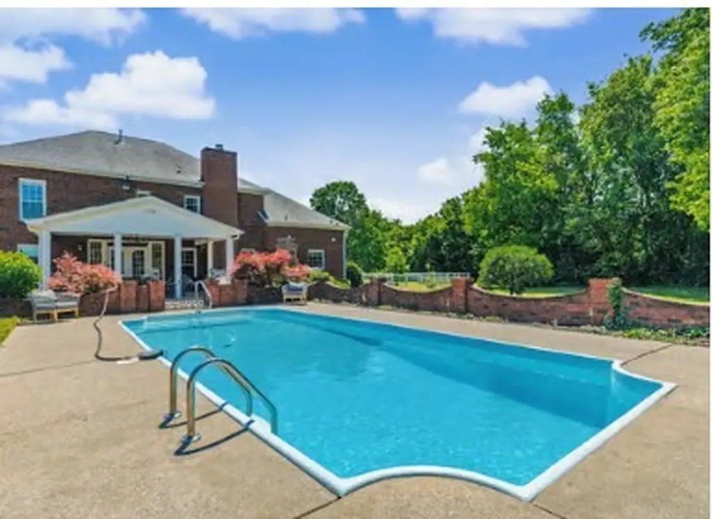 1916 S Mount Juliet Road Mount Juliet TN 37122