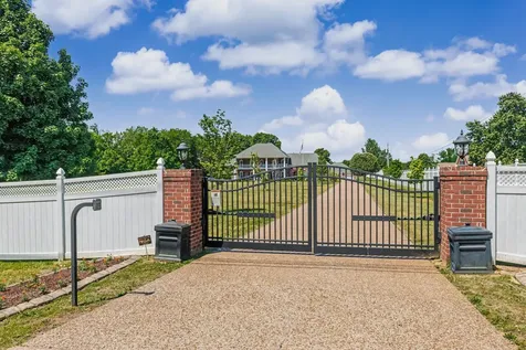 1916 S Mount Juliet Road Mount Juliet TN 37122