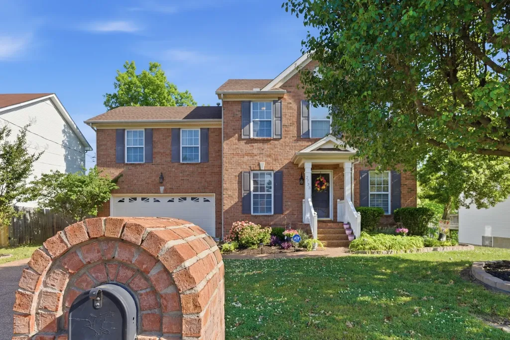 2733 Welshcrest Drive Antioch TN 37013