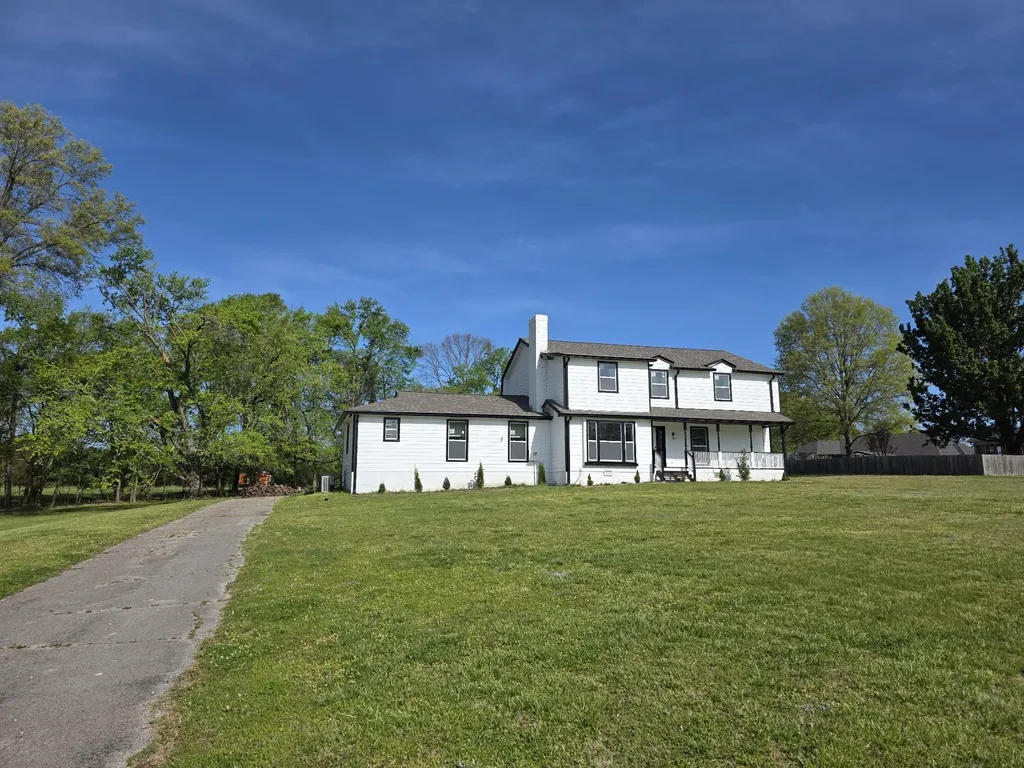 1710 Hickory Trace Drive Gallatin TN 37066