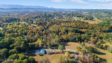 209 Ridge Road Maryville TN 37803