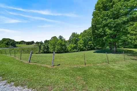 143 Griffintown Road Sparta TN 38583