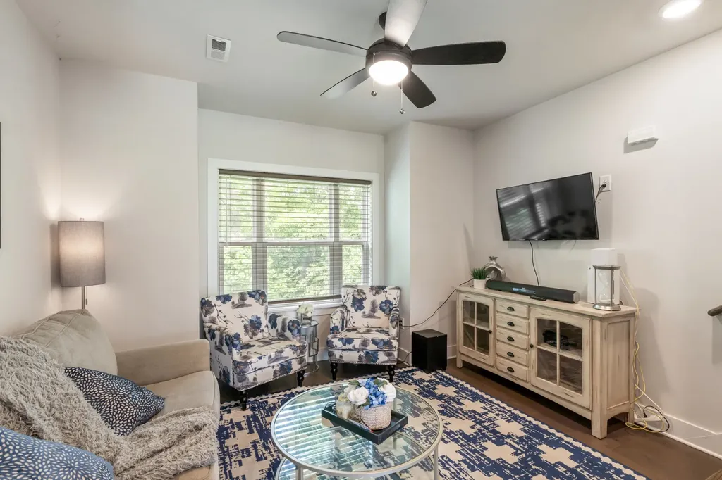 450 Glastonbury Road Nashville TN 37217