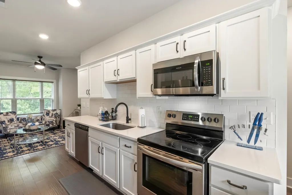 450 Glastonbury Road Nashville TN 37217