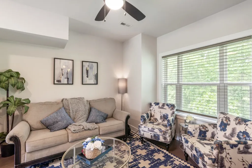 450 Glastonbury Road Nashville TN 37217