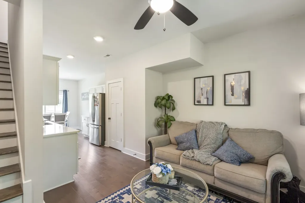 450 Glastonbury Road Nashville TN 37217