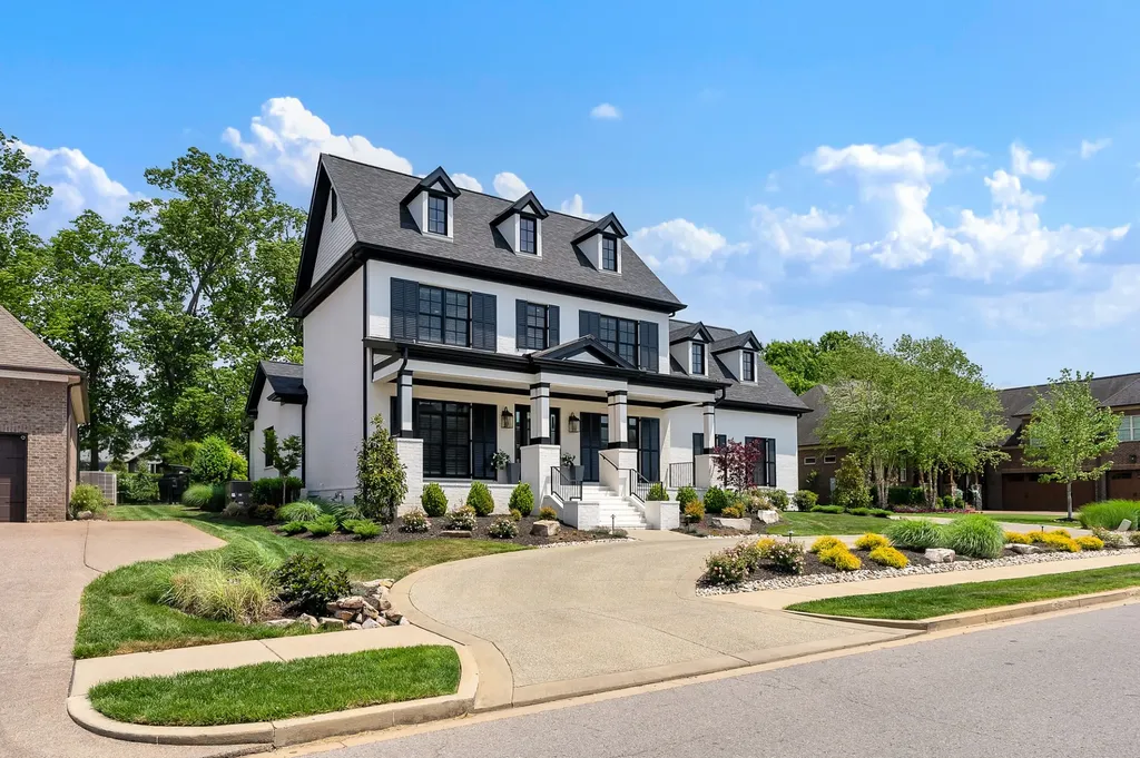 1483 Boardwalk Place Gallatin TN 37066