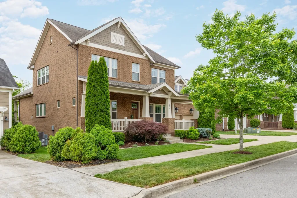 110 Ashington Circle Hendersonville TN 37075