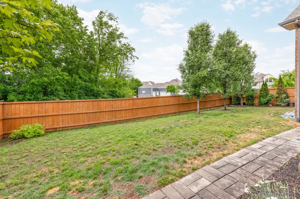 110 Ashington Circle Hendersonville TN 37075