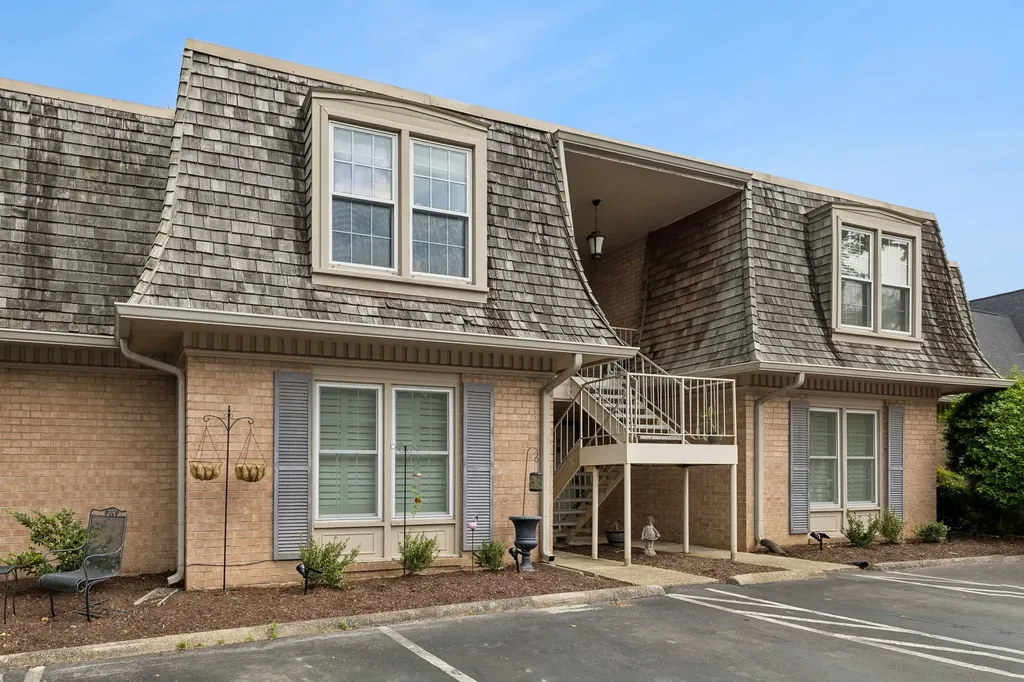 3000 Hillsboro Pike Nashville TN 37215