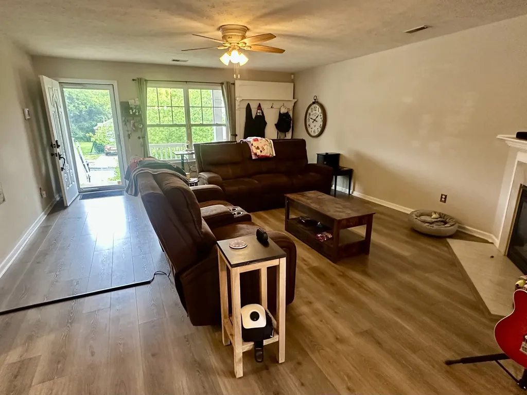 123 Trail Ridge Way Hendersonville TN 37075
