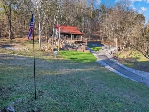 1956 Vanzant Bend Road Belvidere TN 37306