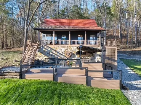 1956 Vanzant Bend Road Belvidere TN 37306