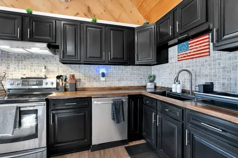 1956 Vanzant Bend Road Belvidere TN 37306