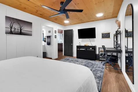 1956 Vanzant Bend Road Belvidere TN 37306