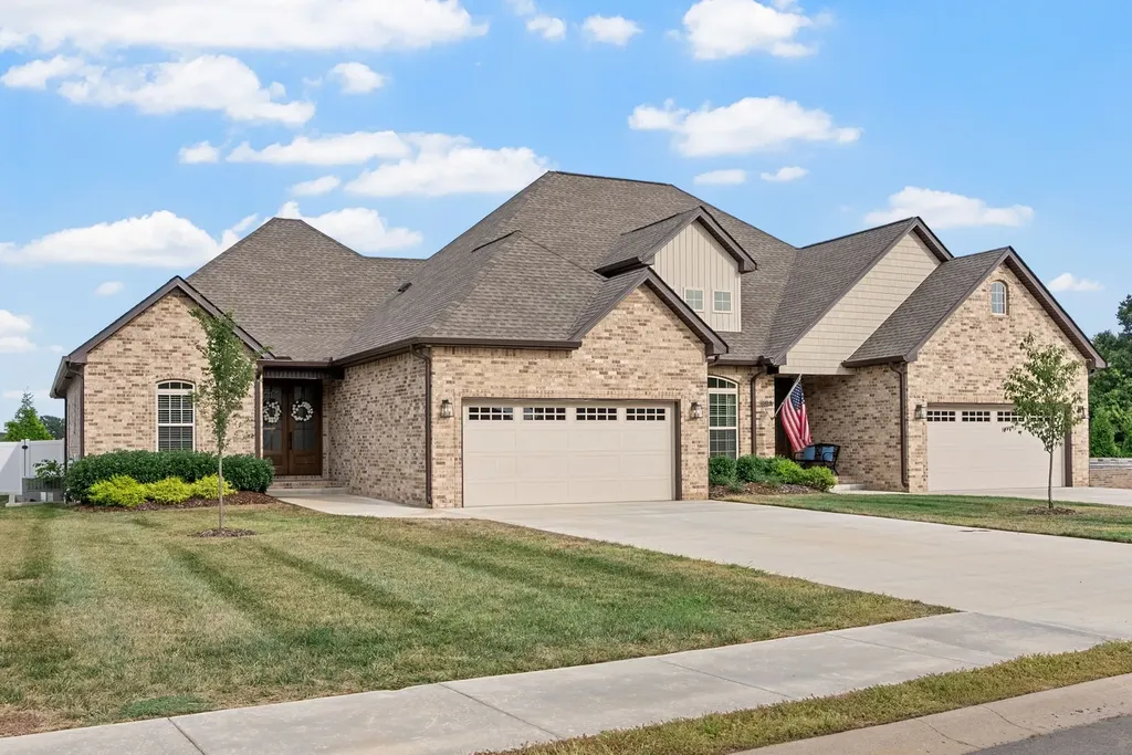 1049 Veridian Drive Clarksville TN 37043